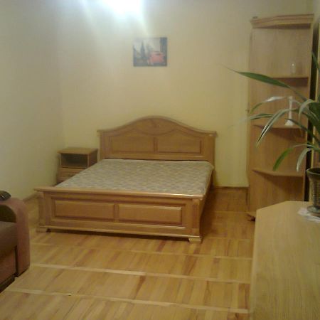 Apartment With Balcony Lviv Kültér fotó